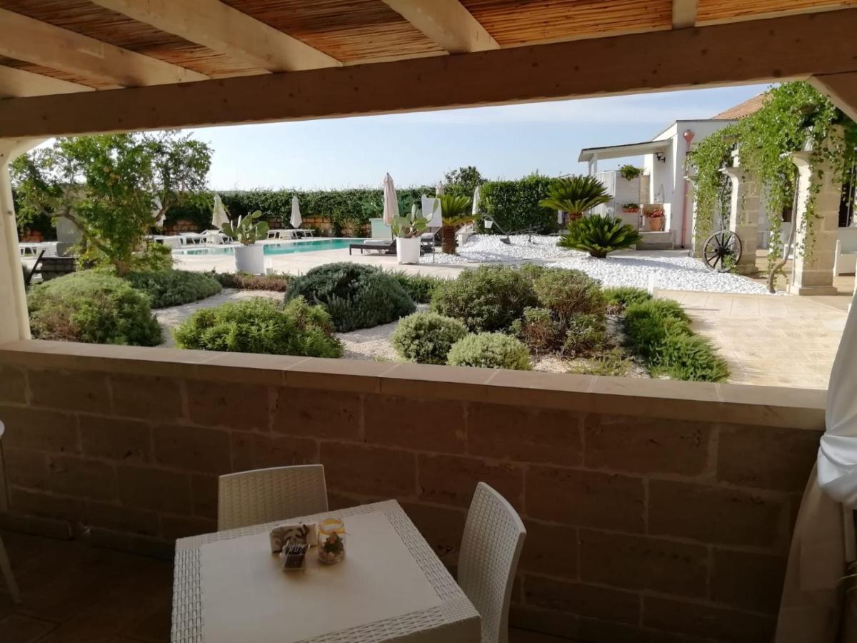 Il Giardino Del Tiglio Acomodação com café da manhã Uggiano La Chiesa Exterior foto