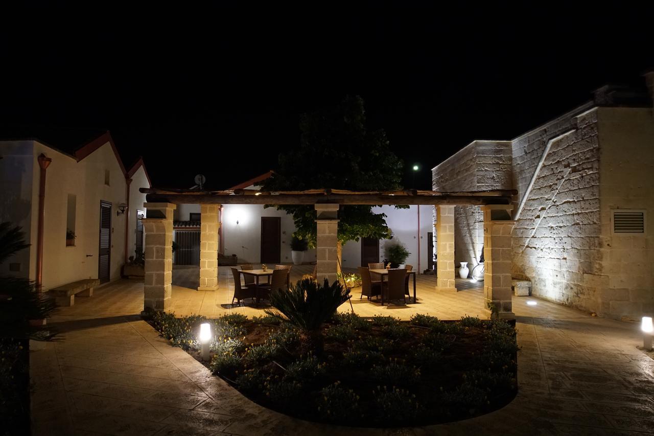 Il Giardino Del Tiglio Acomodação com café da manhã Uggiano La Chiesa Exterior foto