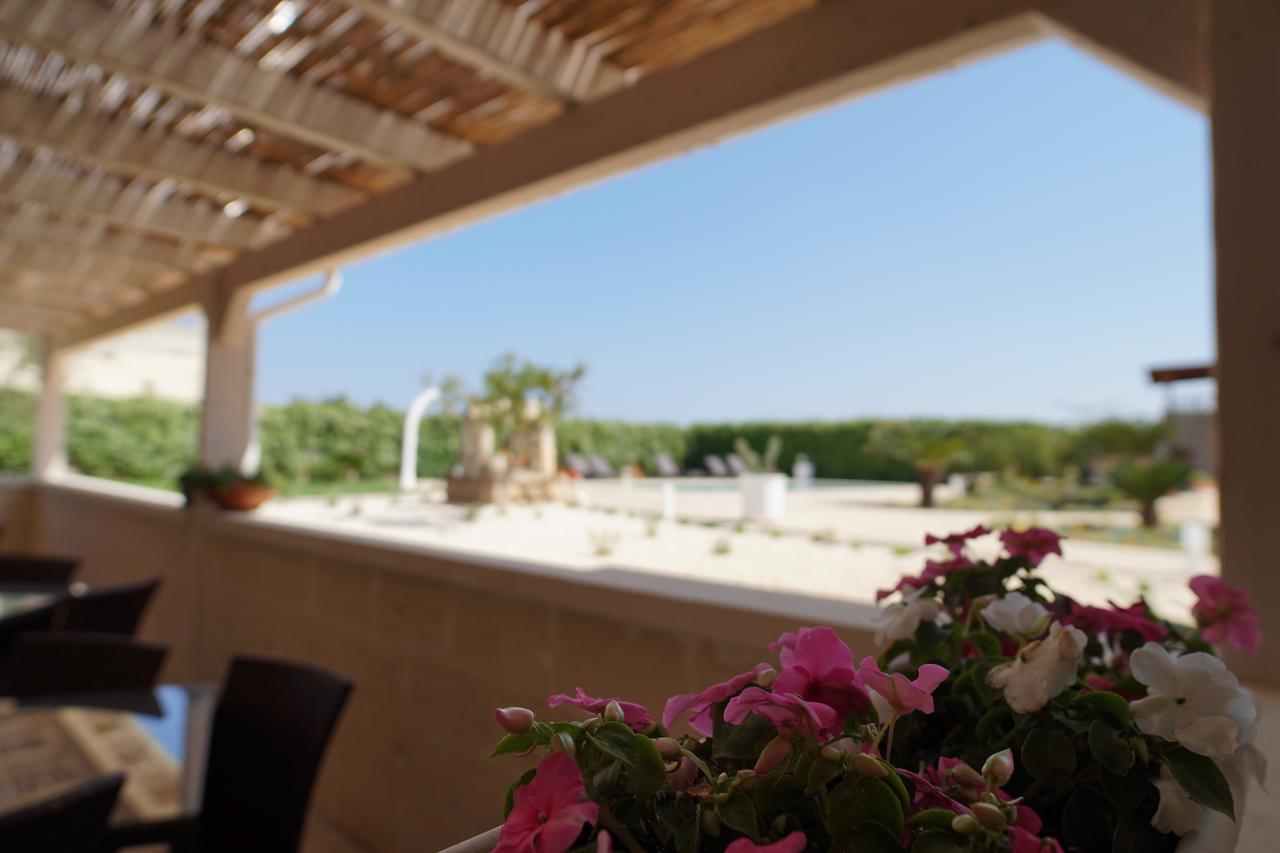 Il Giardino Del Tiglio Acomodação com café da manhã Uggiano La Chiesa Exterior foto